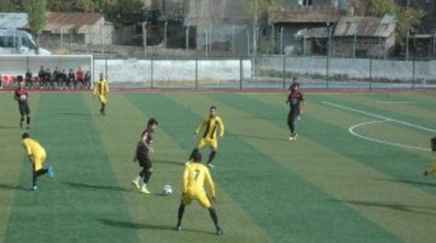 Hakari&rsquo;de B&ouml;lgesel Amat&ouml;r Lig Heyecanı