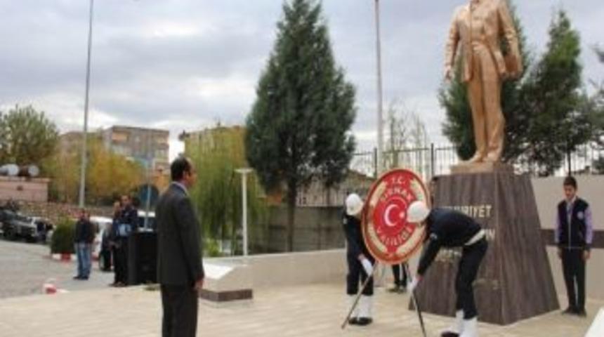 Atat&uuml;rk 75. &Ouml;l&uuml;m Yıl D&ouml;n&uuml;m&uuml;nde Şırnak'ta Anıldı
