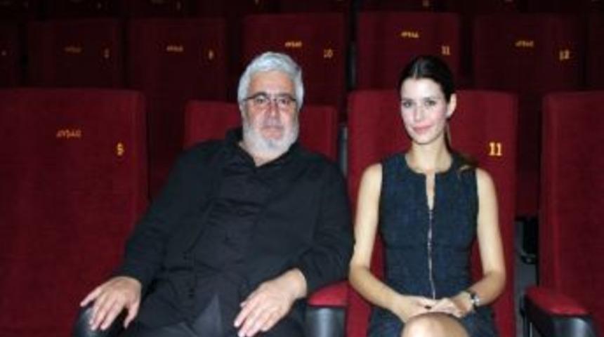 Uğur Y&uuml;cel Ve Beren Saat Sanko Park&rsquo;ta Hayranları İle Buluştu