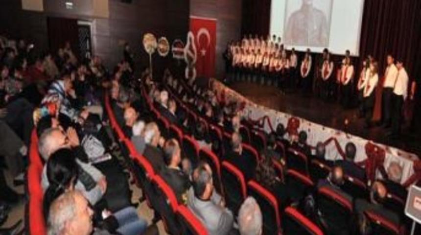 Uşak&rsquo;ta Atat&uuml;rk&rsquo;&uuml; Anma Programı