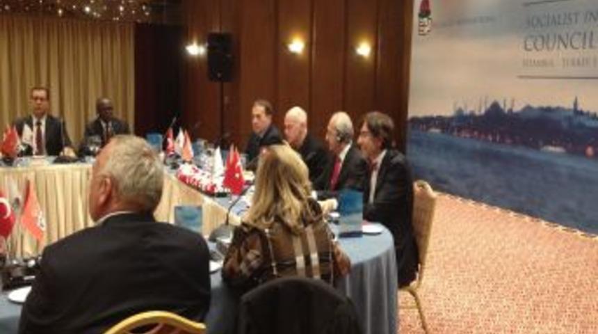 Kılı&ccedil;daroğlu, Sosyalist Enternasyonel Konseyi Toplantısına Katıldı