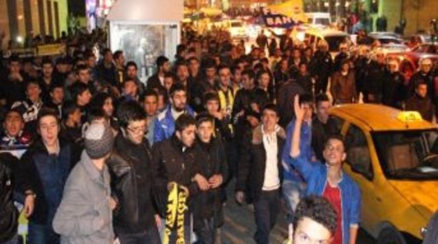 Erzurum&rsquo;da Fenebah&ccedil;eliler Gsstore Tırına Saldırdı