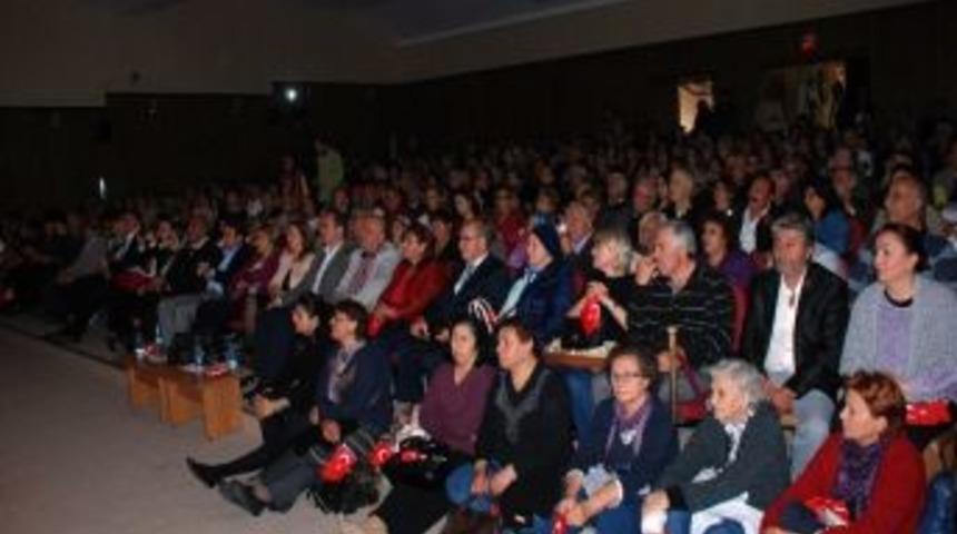 Diksad&rsquo;tan Ata'ya Saygı Konseri
