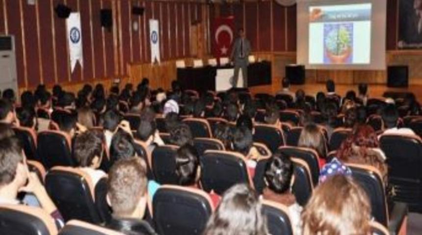 B&uuml;&rsquo;de &lsquo;ybs&rsquo;de Kariyer&rsquo; Semineri D&uuml;zenlendi