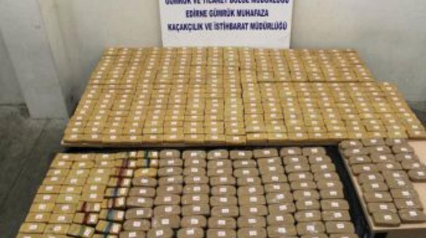 Aracın R&ouml;mork Kısmına Saklanan Eroinler 'Bonny'e Takıldı