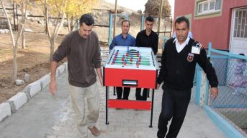 Şınaklı &Ouml;ğrenciler, Spor Malzemelerine Kavuştu