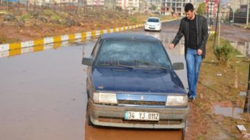 Viranşehir'de Sel Suları &Ccedil;ekildi