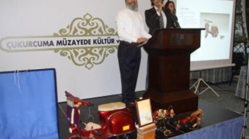 S&uuml;heyl Uygur, Babasına Ait Tabloya Kavuştu