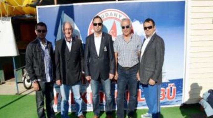 Yelkenciler Sandık Başına Gitti