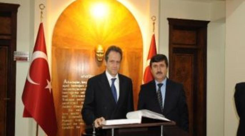 Yunanistan Ankara B&uuml;y&uuml;kel&ccedil;isi Loukakis, Trabzon&rsquo;da