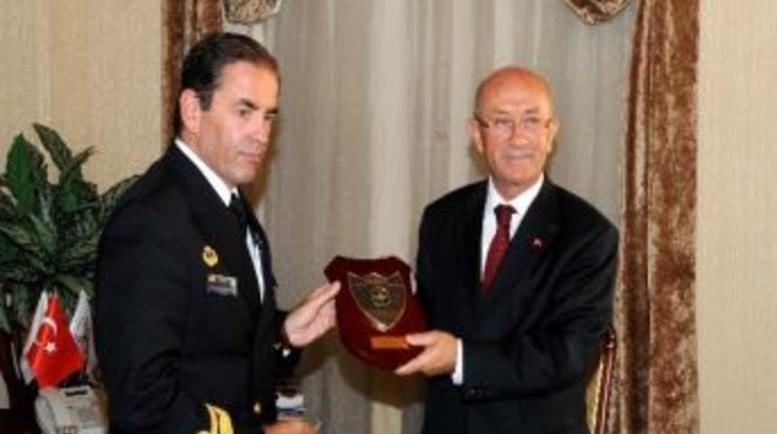 Gemi Komutanlarından Valiliğe Ziyaret