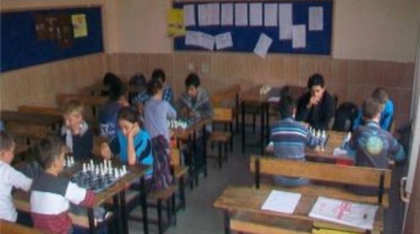Burhaniye&rsquo;de Satran&ccedil; Heyecanı