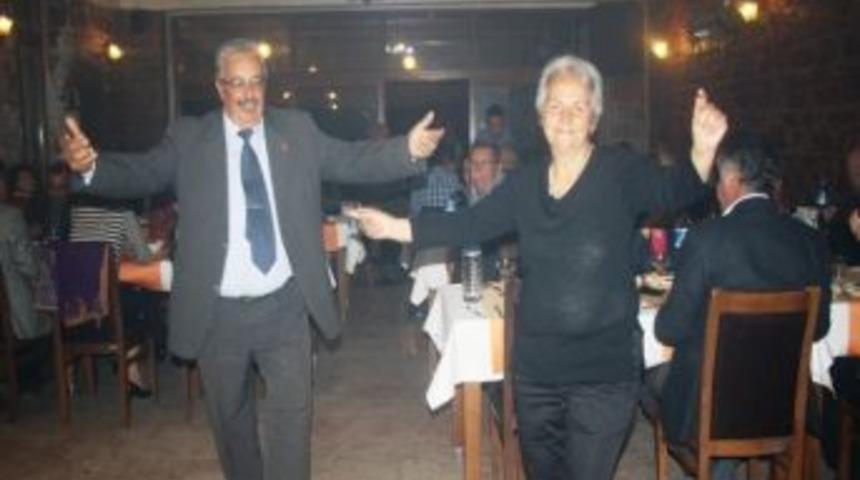 Ayvalık Şefkat Evleri Derneğinden Keyifli Gece