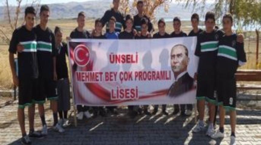 Bornova'dan Van'a Spor K&ouml;pr&uuml;s&uuml;