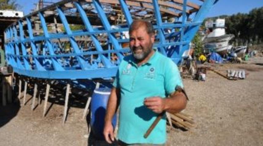 (&ouml;zel Haber) Fo&ccedil;alı Ahşap Tekne Ustası Dertli