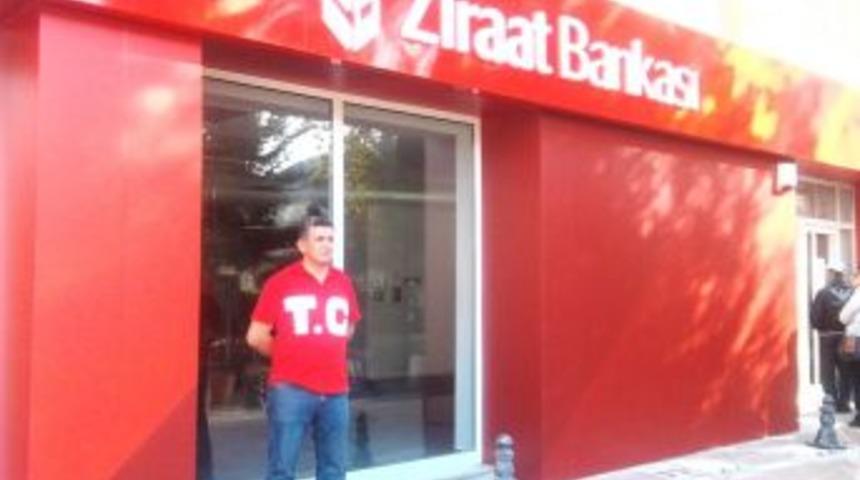 Tek kişilik T.C. eylemi