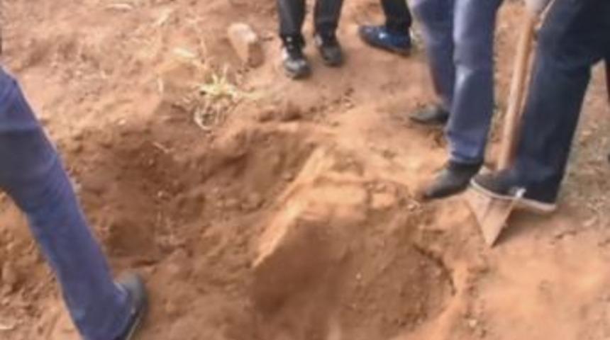 Polis, Kazma K&uuml;rek Esrar Aradı