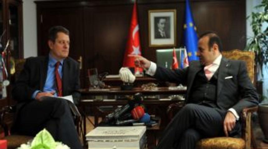 Bağış: Yunan H&uuml;k&uuml;metinin Bir Kastı Varsa Ger&ccedil;ekten &Ccedil;ok Sa&ccedil;madır, Akılsızlıktır