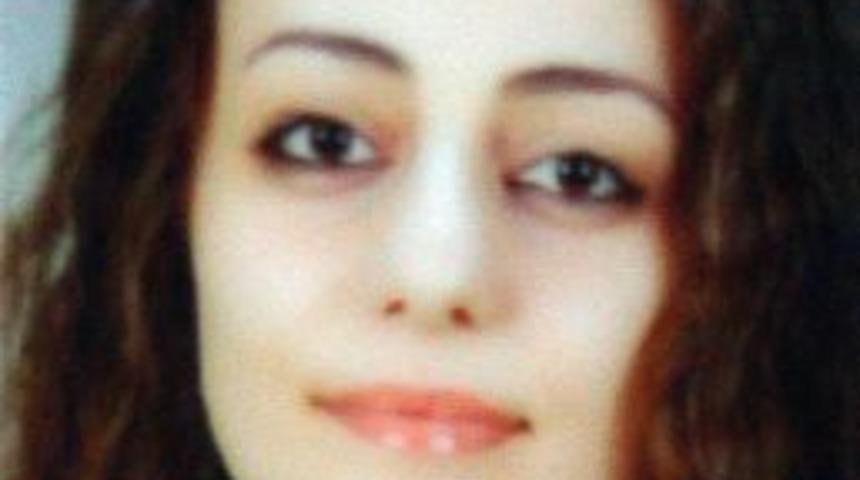 &Ouml;ğrenci midib&uuml;s&uuml; devrildi: 1 &ouml;l&uuml;, 16 yaralı