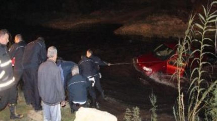 İki Kafadarın Alkol Sefası &Ccedil;ayda Son Buldu