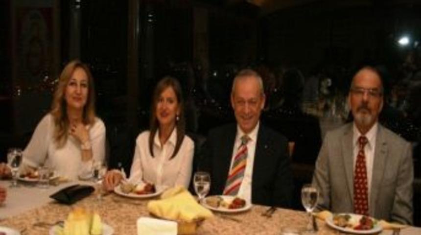 Galatasaray Liseliler Yemekte Buluştu