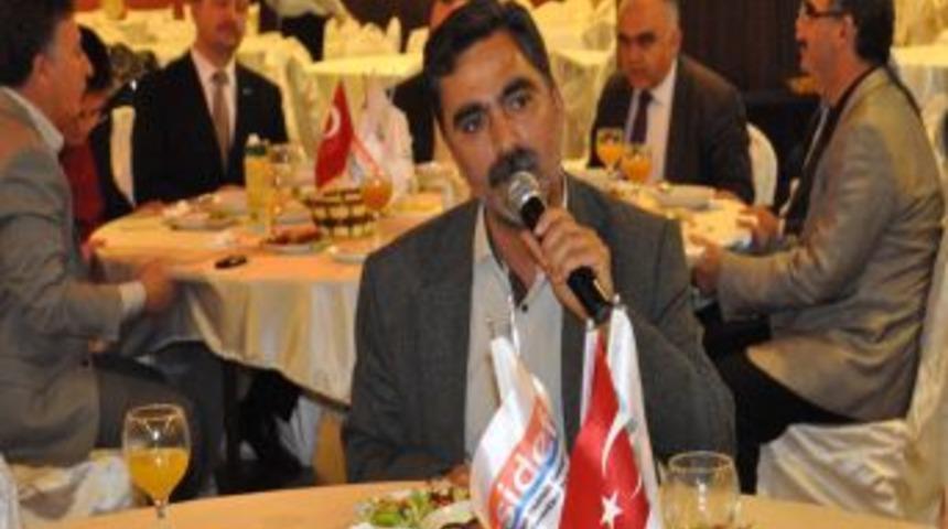 Alevi Dedesi Y&uuml;ksel: Aynı İsl&acirc;m'ın Meyveleriyiz