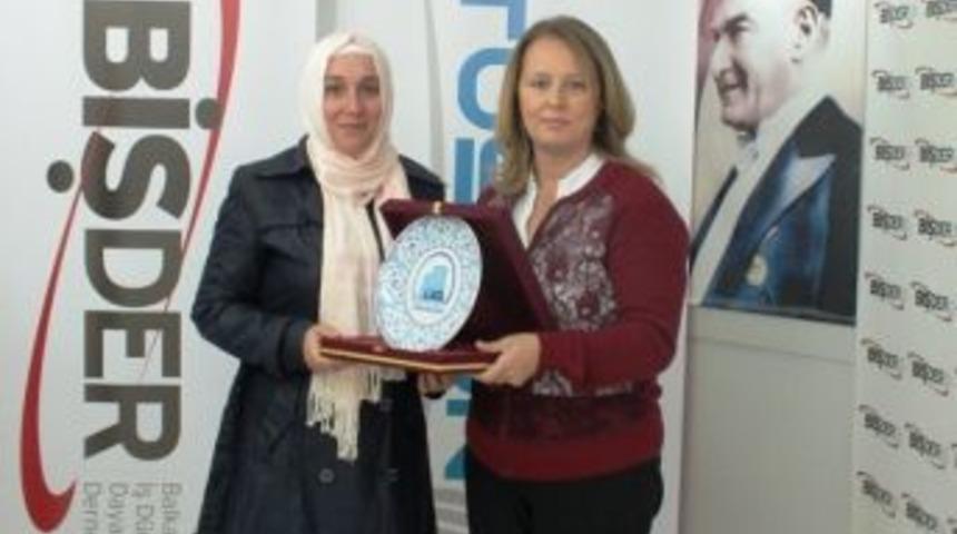 Liad Ve Bişder &Uuml;yesi Kadınlardan G&uuml;&ccedil; Birliği