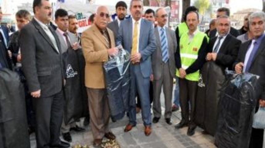 Hizmet_iş'ten Suriyeliler'e Yardım