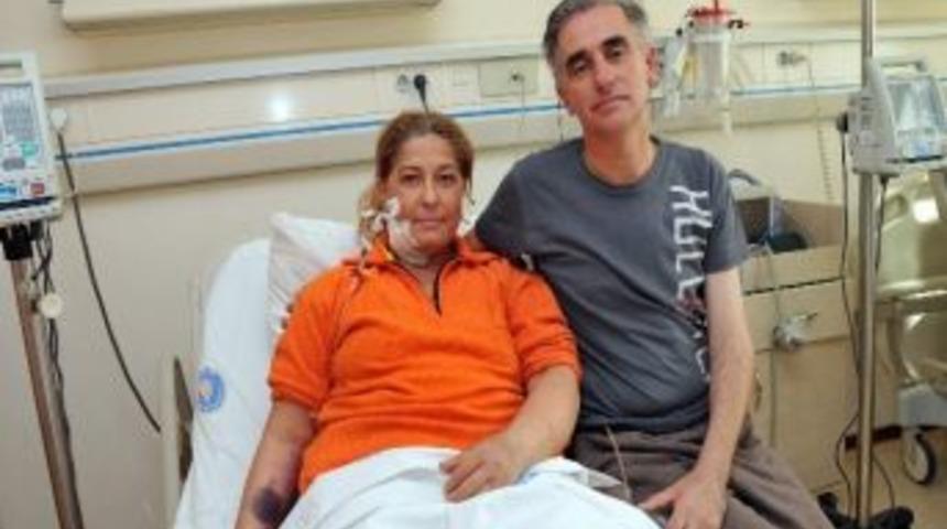 Eşinin karaciğeriyle hayata tutundu