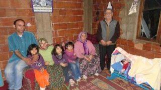 Belediye Başkanı kanserli aileye sahip çıktı