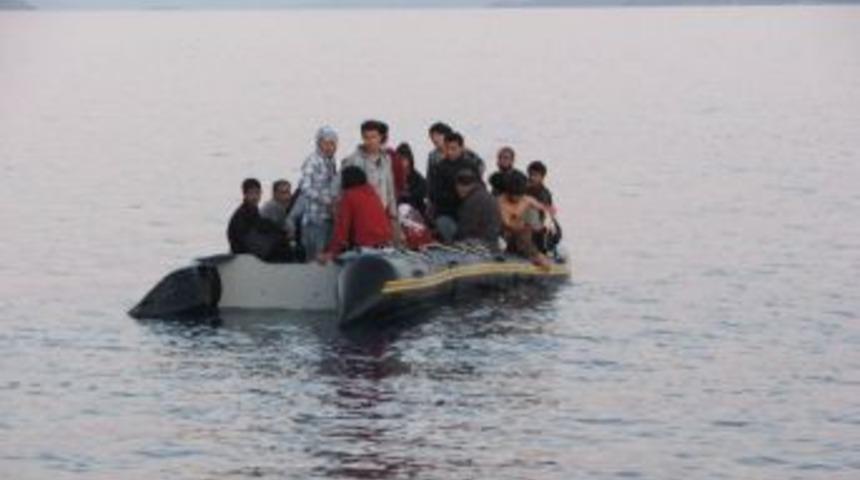 Umut Yolculuğuna &Ccedil;ıkan M&uuml;lteciler