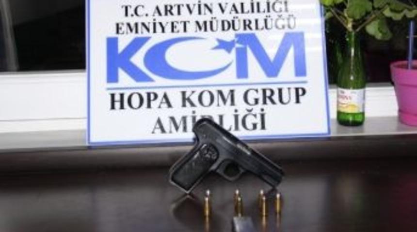 Artvin&rsquo;de Ka&ccedil;ak Bal Ve Sigara Ele Ge&ccedil;irildi