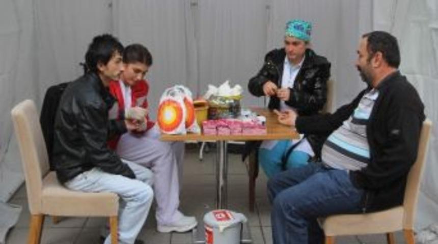 Medikar Hastanesi'nden &Uuml;cretsiz Şeker &Ouml;l&ccedil;&uuml;m Testi