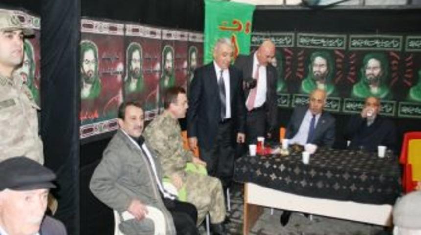 Iğdır Protokol&uuml;, Aşura &Ccedil;adırını Ziyaret Etti