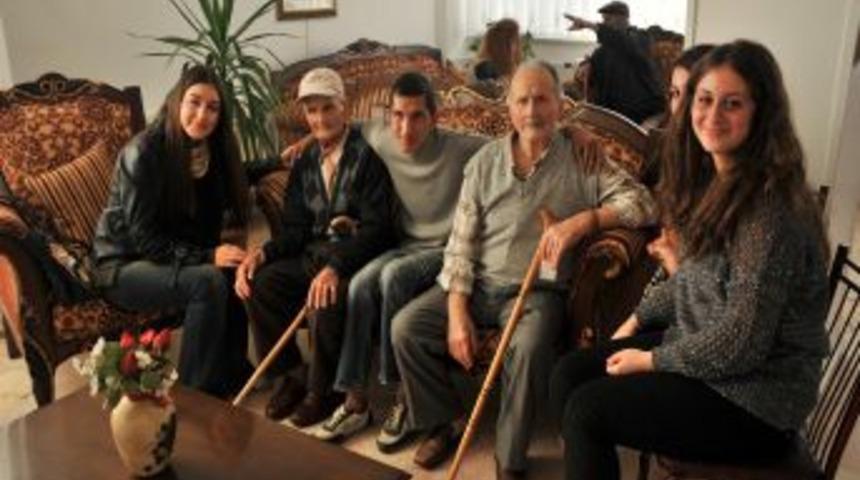 'G&ouml;n&uuml;ll&uuml; Torunlar' Geliyor