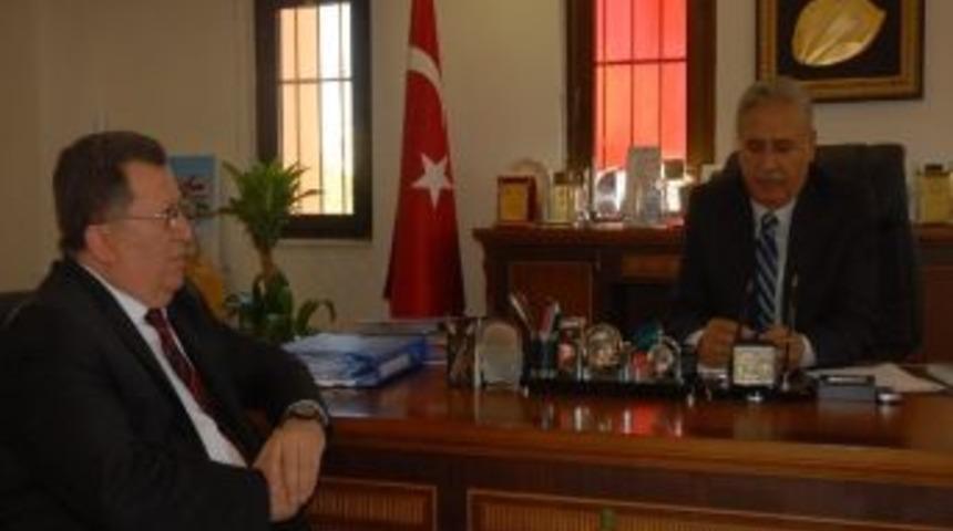&Uuml;lgen'den Mezitli Ve Tarsus Kaymakamlarına Ziyaret
