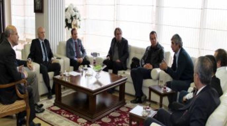 Kamp Merkezleri Futbol Otoritelerinin G&uuml;ndeminde