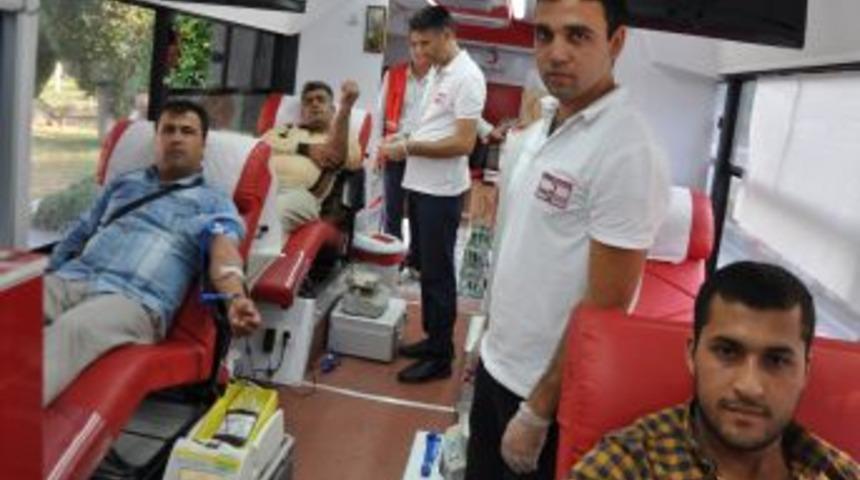 Kızılay'ın Kan Alma Otob&uuml;s&uuml; Alanya'daydı