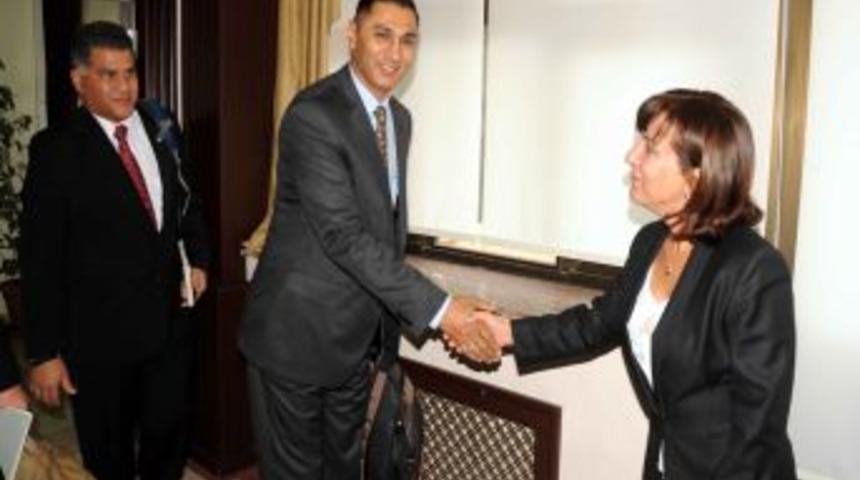 Askeri Ataşeler Diyarbakır B&uuml;y&uuml;kşehir Belediyesi&rsquo;ni Ziyaret Etti