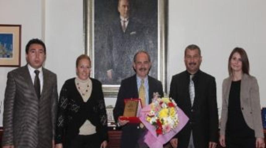 Cahit Kural İlkokulu&rsquo;ndan Başkan B&uuml;y&uuml;kerşen&rsquo;e Teşekk&uuml;r Ziyareti