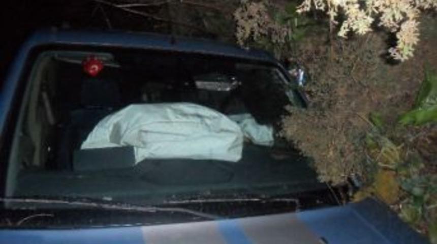 Balıkesir'de Trafik Kazası: 1 &Ouml;l&uuml;, 1 Yaralı