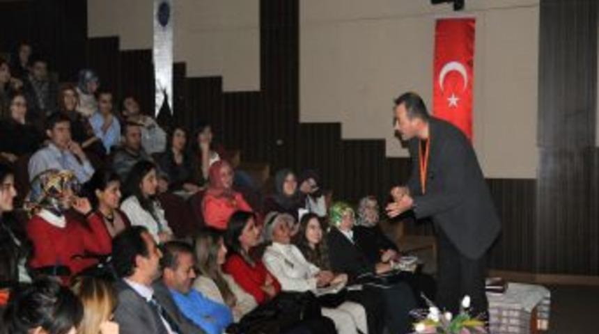 Kırıkkale &Uuml;niversitesi&rsquo;nde Sosyal Yaşamda Liderlik Anlatıldı