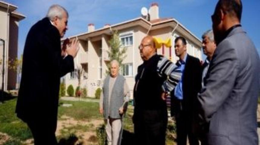 Manisa Belediyesi&rsquo;nden Sarıg&ouml;l Toki Konutlarına Destek