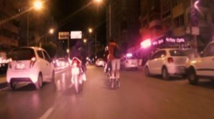 (&ouml;zel Haber) Trafikte &Ouml;l&uuml;mle Dalga Ge&ccedil;tiler