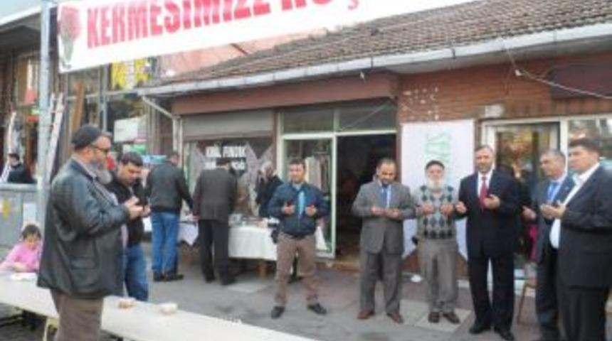 &Ouml;ğrenciler yararına kermes d&uuml;zenlendi