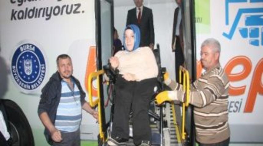 Bu da engelliler i&ccedil;in mobil otob&uuml;s okul