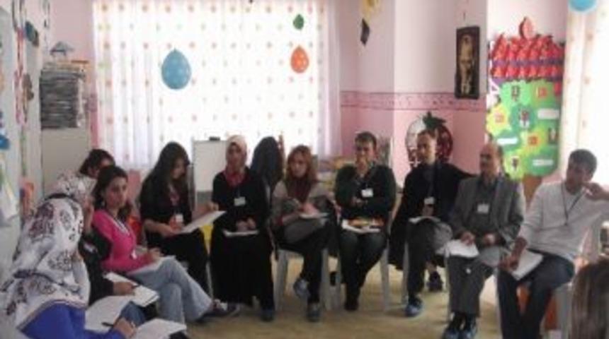 Oyun Terapisi Uygulayıcı Eğitimi Ger&ccedil;ekleştirildi