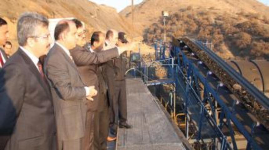 Vali &Ccedil;omaktekin'den Eski &Ccedil;eltek Maden İşletmesini Ziyaret