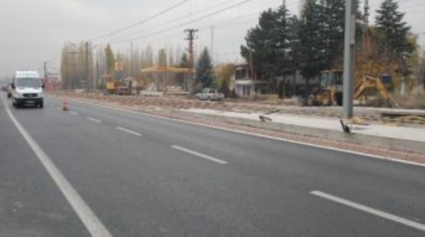 B&uuml;y&uuml;kşehir Yolları Yeniledi