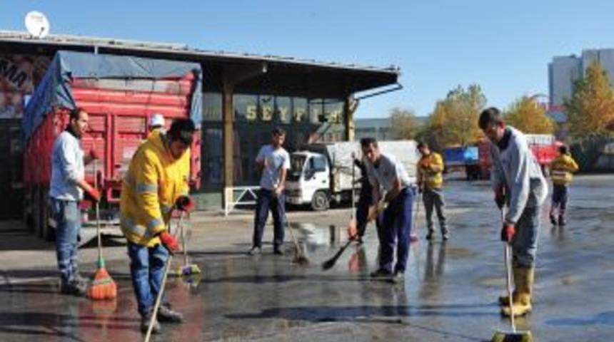 Ankara Toptancılar Hali Temizlendi